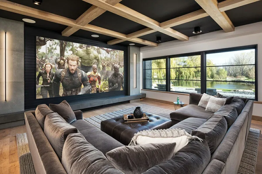 Your Commercial Sound System Sherman Oaks Needs an Upgrade